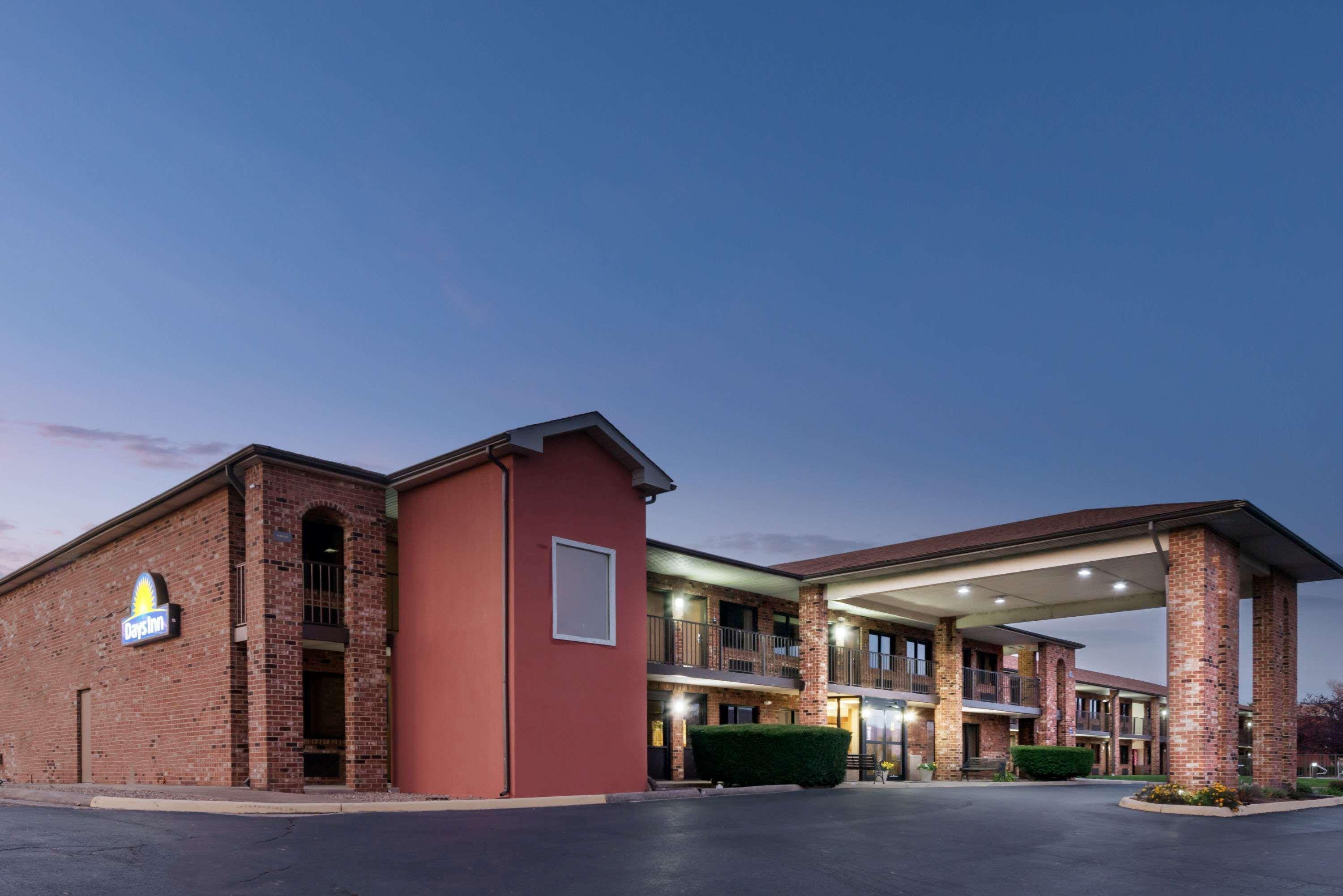 Days Inn By Wyndham New Market Exteriör bild